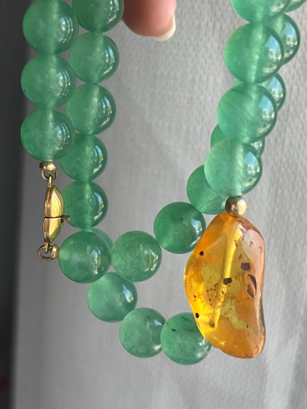 Green Beaded Necklace with Amber Stone